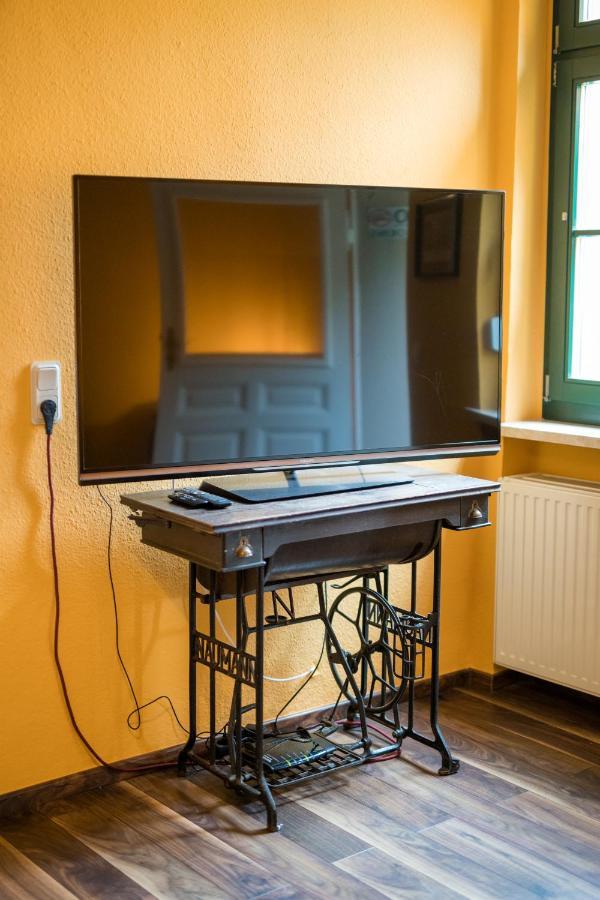 "Ferienwohnung Am Schloss" - Ferienwohnung Mit Blick Auf Das Barbyer Schloss, 5 Gehminuten Bis Zur Elbe Luaran gambar