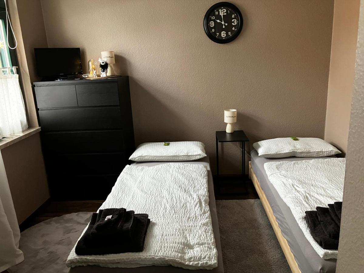 "Ferienwohnung Am Schloss" - Ferienwohnung Mit Blick Auf Das Barbyer Schloss, 5 Gehminuten Bis Zur Elbe Luaran gambar